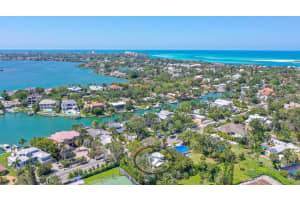 763 SIESTA DRIVE, SARASOTA, FL 34242 Sold 01/08/24