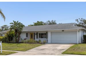 6737 ROXBURY DRIVE, SARASOTA, FL 34231 Sold 06/20/23