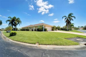 907 PINEHURST LANE, VENICE, FL 34293 Sold 08/03/23