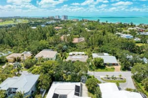 620 BUTTONWOOD DRIVE, LONGBOAT KEY, FL 34228 Sold 06/23/23
