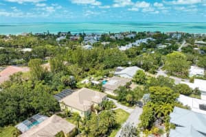 620 BUTTONWOOD DRIVE, LONGBOAT KEY, FL 34228 Sold 06/23/23