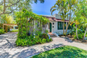 1864 CLEMATIS STREET, SARASOTA, FL 34239 Sold 09/14/23