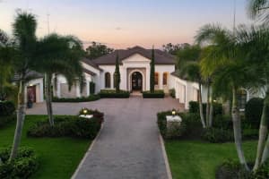 8495 LINDRICK LANE, BRADENTON, FL 34202 Sold 10/31/23