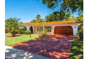 7243 ANTIGUA PLACE, SARASOTA, FL 34231 Sold 07/21/23