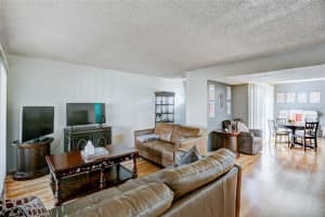 969 WHITMAN DRIVE, SARASOTA, FL 34243 Sold 08/11/23