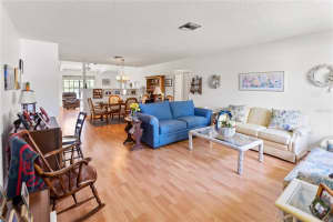 4271 OAKHURST CIRCLE, SARASOTA, FL 34233 Sold 06/13/23