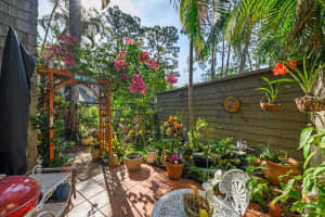 1704 PELICAN COVE ROAD, SARASOTA, FL 34231 Sold 06/26/23