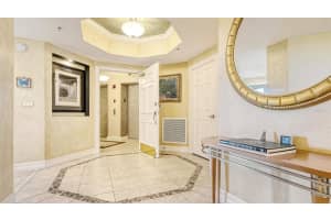 401 N POINT ROAD, OSPREY, FL 34229 - MLS#MFRA4570004