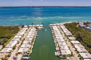 847 SPANISH DRIVE, LONGBOAT KEY, FL 34228 Sold 06/20/23