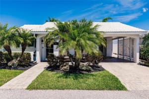 847 SPANISH DRIVE, LONGBOAT KEY, FL 34228 Sold 06/20/23