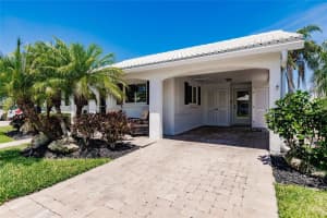 847 SPANISH DRIVE, LONGBOAT KEY, FL 34228 Sold 06/20/23
