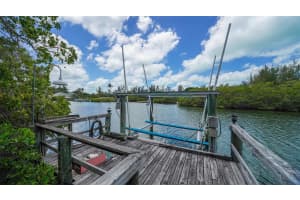 6533 BAYOU HAMMOCK ROAD, LONGBOAT KEY, FL 34228 Sold 08/31/23