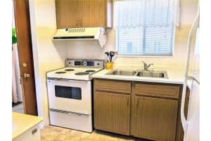 2339 SUNSET DRIVE, BRADENTON, FL 34207 Sold 09/25/23