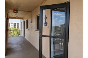 3939 LAKE BAYSHORE DRIVE, BRADENTON, FL 34205 Sold 09/22/23