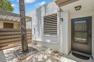 754 OAKVIEW DRIVE, BRADENTON, FL 34210 Sold 06/30/23