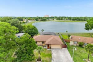 2525 PEPPER MILL BOULEVARD, ORLANDO, FL 32837 Sold 06/08/23