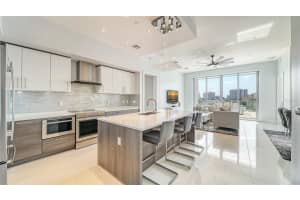 111 PINEAPPLE AVENUE, SARASOTA, FL 34236 Sold 01/16/24