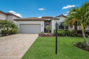 17111 BLUE RIDGE PLACE, LAKEWOOD RANCH, FL 34211 Sold 07/03/23