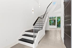 233 COSMOPOLITAN COURT, SARASOTA, FL 34236 Sold 12/13/23