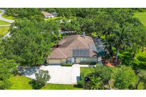 1639 KINGSDOWN DRIVE, SARASOTA, FL 34240 Sold 07/12/23