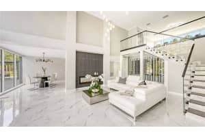 4942 HUBNER CIRCLE, SARASOTA, FL 34241 Sold 08/16/23