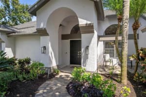 4836 FALLCREST CIRCLE, SARASOTA, FL 34233 Sold 10/18/23