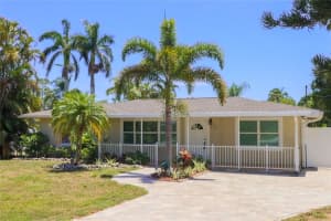 916 69TH AVENUE, BRADENTON, FL 34207 Sold 05/30/25