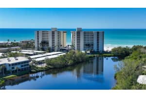 19 WHISPERING SANDS DRIVE, SARASOTA, FL 34242 Sold 12/27/23