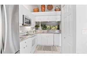 318 CLEARBROOK CIRCLE, VENICE, FL 34292 Sold 08/02/23