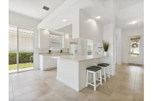 5850 BENEVENTO DRIVE, SARASOTA, FL 34238 Sold 08/10/23