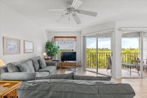 3601 BAY DRIVE, HOLMES BEACH, FL 34217 Sold 07/07/23