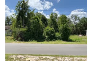 2883 STATEN DRIVE, DELTONA, FL 32738 - MLS#MFRA4571501