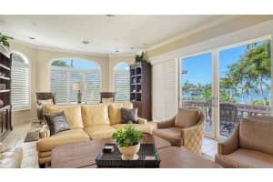 1023 TOCOBAGA LANE, SARASOTA, FL 34236 Sold 10/11/23