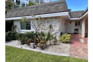 1900 BENJAMIN FRANKLIN DRIVE, SARASOTA, FL 34236 Sold 07/06/23