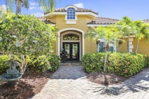 9515 SILVERTHORN ROAD, LARGO, FL 33777 Sold 10/27/23