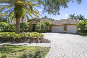 9515 SILVERTHORN ROAD, LARGO, FL 33777 Sold 10/27/23