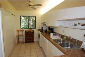 1526 PELICAN POINT DRIVE, SARASOTA, FL 34231 - MLS#MFRA4571787
