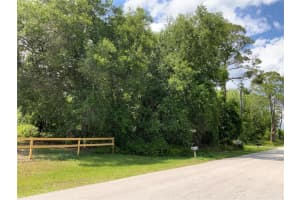 2ND AVE, DELAND, FL 32724 Sold 01/29/26