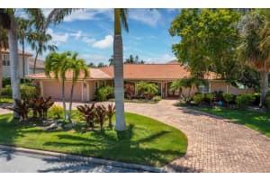 632 MOURNING DOVE DRIVE, SARASOTA, FL 34236 Sold 09/20/23
