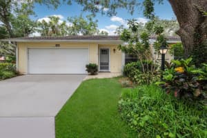 4026 OAKHURST DRIVE, SARASOTA, FL 34233 Sold 08/31/23