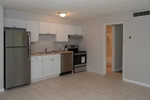 2701 HIDDEN LAKE DRIVE, SARASOTA, FL 34237 Sold 11/15/23