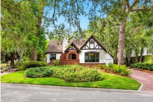 1620 HYDE PARK STREET, SARASOTA, FL 34239 Sold 06/27/23