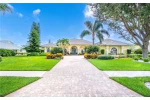 8888 MISTY CREEK DRIVE, SARASOTA, FL 34241 Sold 05/09/24