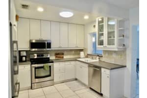 1526 OSPREY AVENUE, SARASOTA, FL 34239 Sold 10/04/23