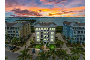 380 ARUBA CIRCLE, BRADENTON, FL 34209 Sold 08/22/23