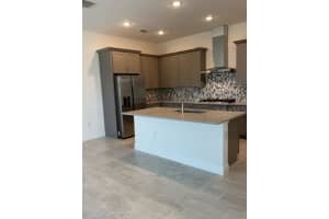 8501 HARTFORD WAY, MOUNT DORA, FL 32757 Sold 11/11/24