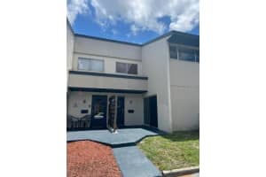 1022 LONGFELLOW COURT, SARASOTA, FL 34243 Sold 02/13/24