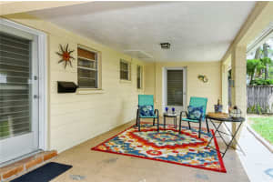 6145 MIDNIGHT PASS ROAD, SARASOTA, FL 34242 Sold 10/05/23