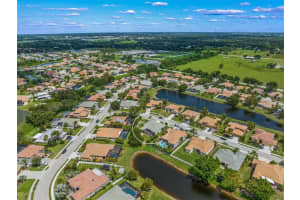 7762 AROLLA PINE BOULEVARD, SARASOTA, FL 34240 Sold 08/04/23