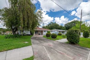 1339 22ND STREET, SARASOTA, FL 34234 Sold 10/25/24